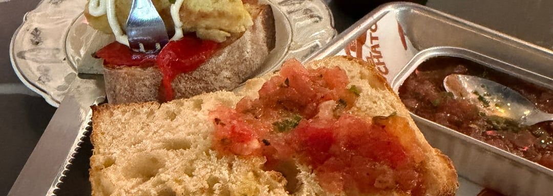 Pan con Tomate at El Chato