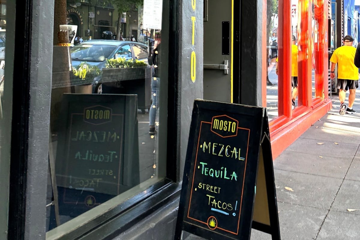 Mosto storefront