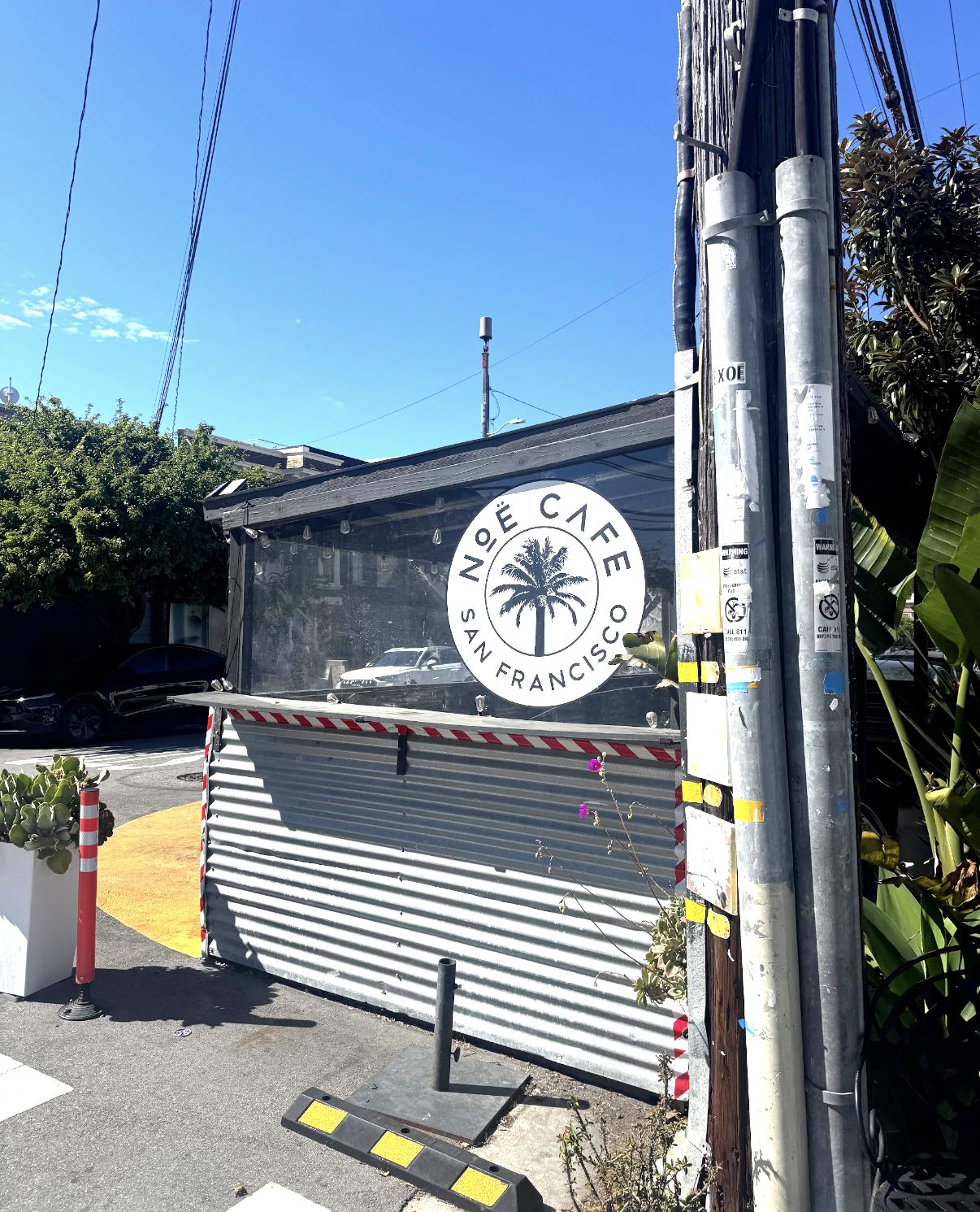 The parklet at Noe Cafe